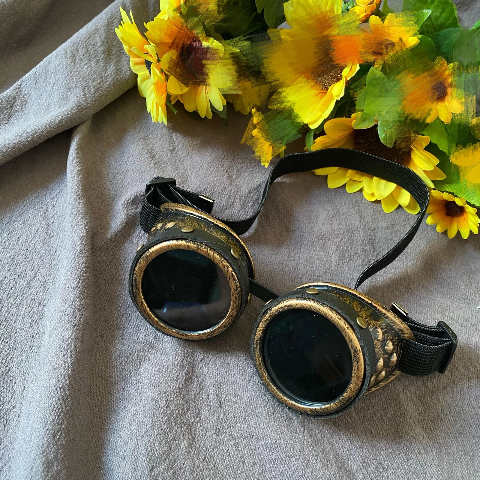 Brassbound Sunshade Steampunk Goggles – A Vision of Vintage Elegance