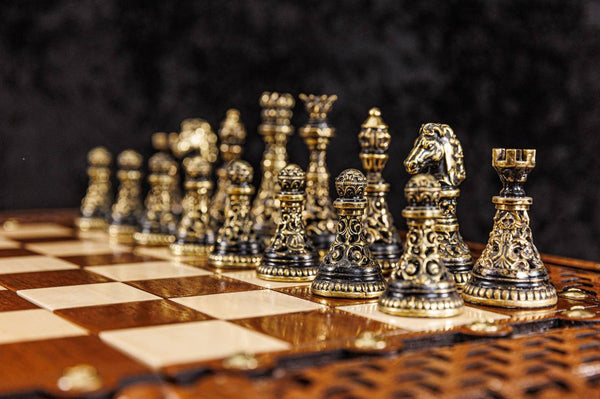 Imperial Legacy – Handcrafted Luxury Chess Set with Intricate Storage