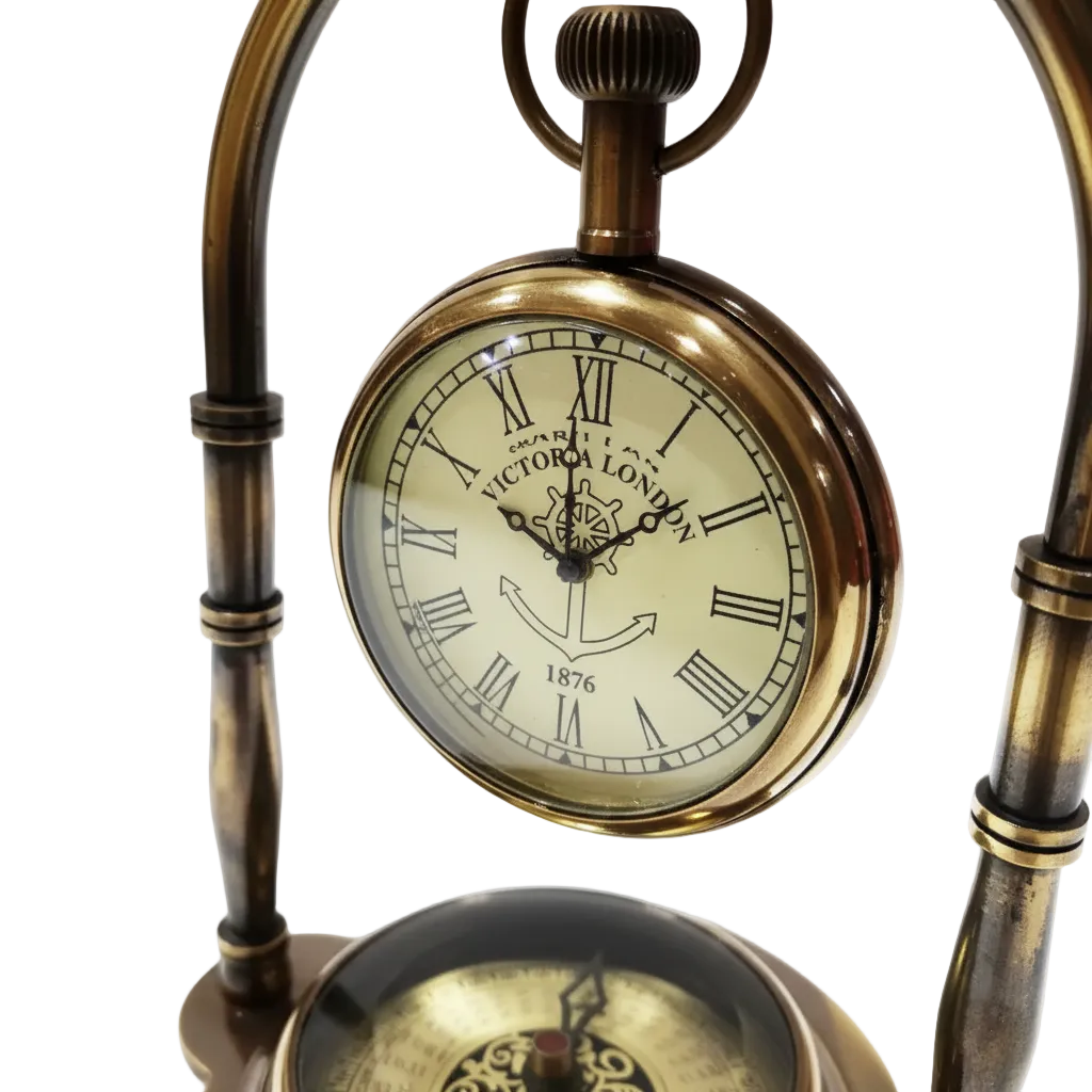 Victoria London Clock - Angle