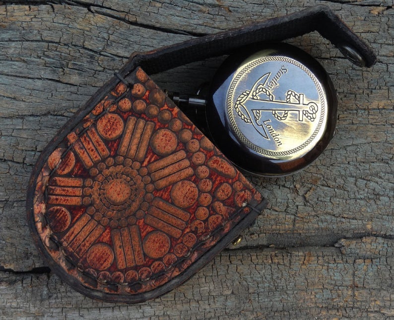 Beautiful Anchor pocket  compass with bag